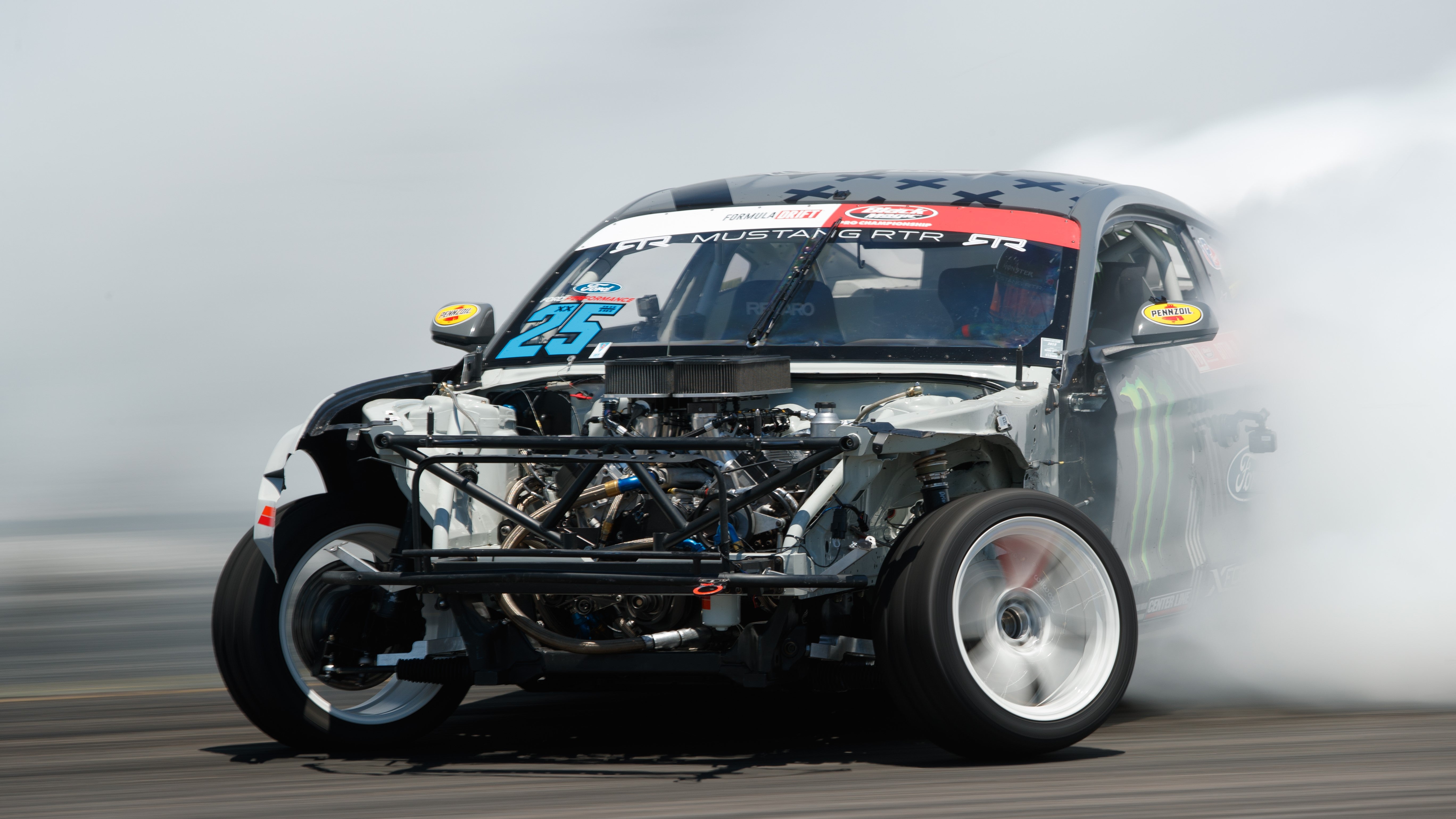 Insane Crash and Comeback at Formula Drift Orlando!!